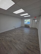 2050 N Andrews Ave, Pompano Beach, FL à louer Photo intérieure- Image 2 de 7