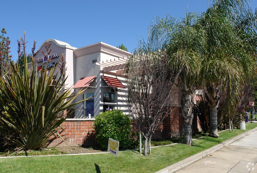 1821-1881 E 4th St, Ontario, CA à louer - Photo principale - Image 2 de 2