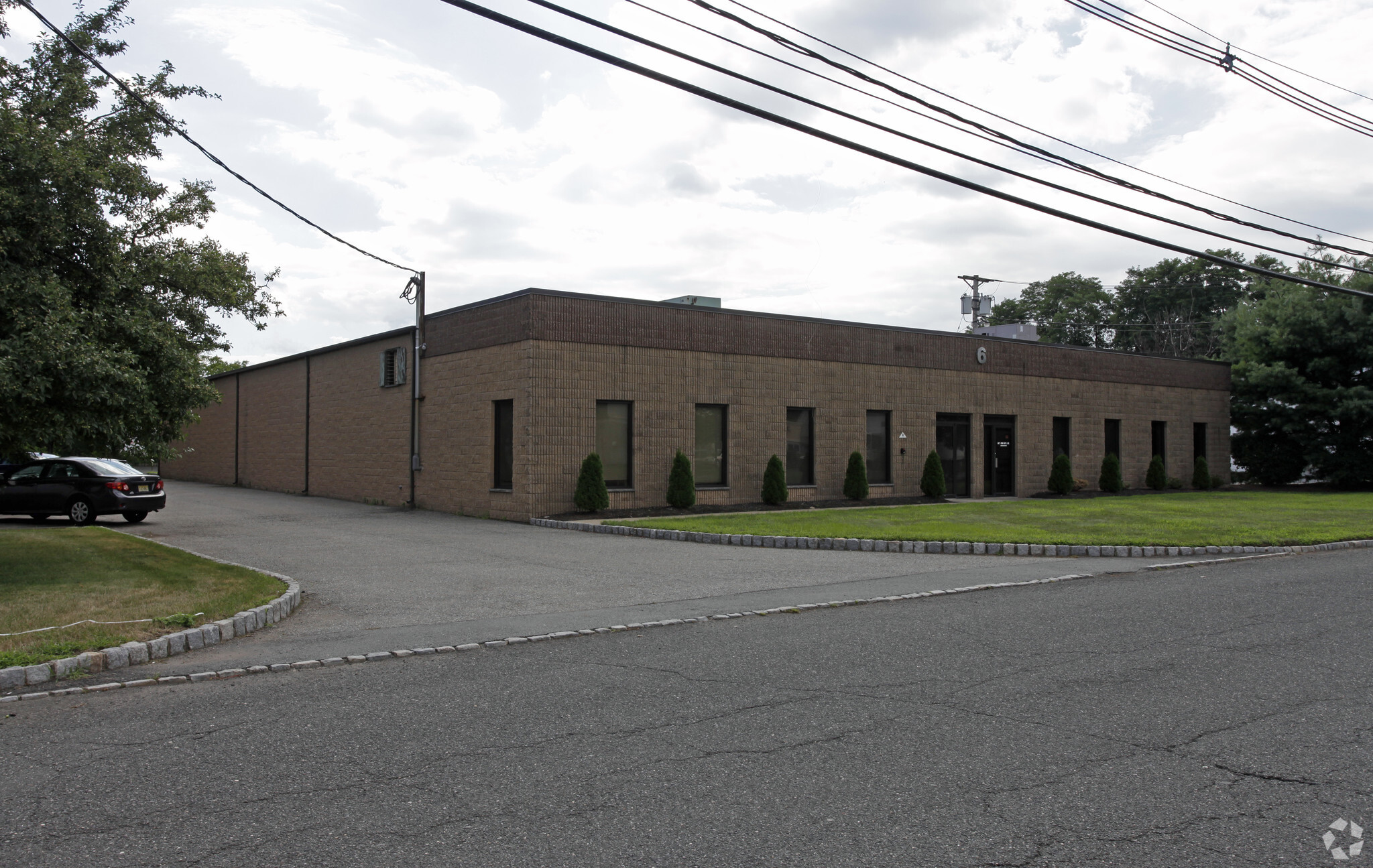 6 Spielman Rd, Fairfield, NJ for lease Primary Photo- Image 1 of 4