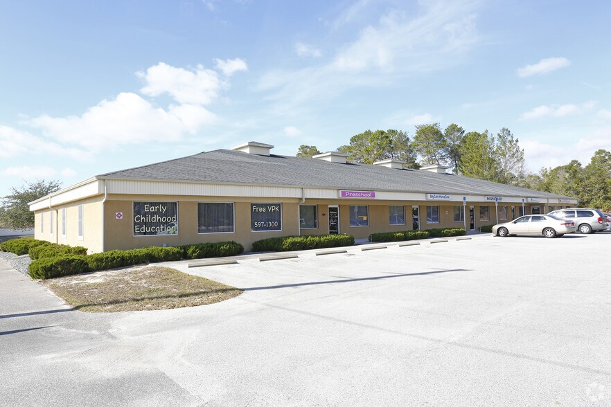 6475 Oregon Jay, Spring Hill, FL à louer - Photo du bâtiment - Image 3 de 9