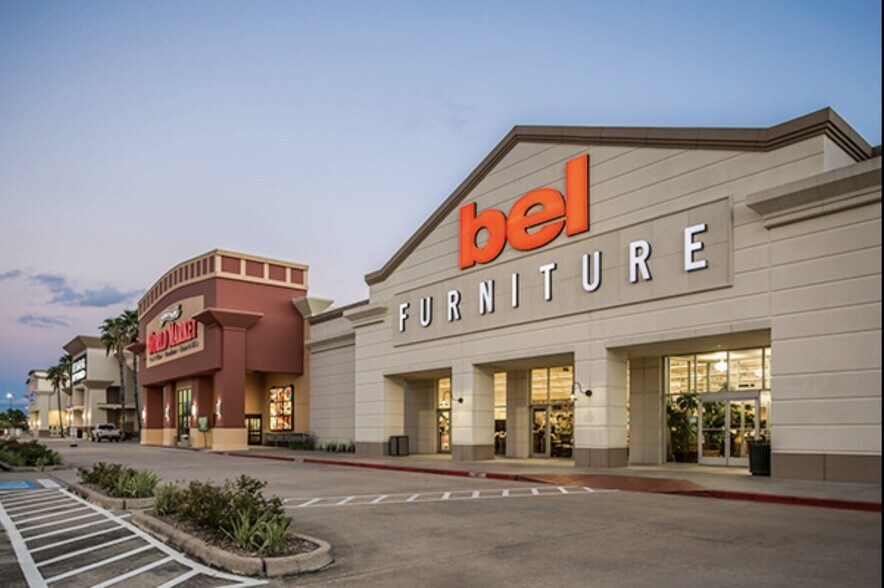 17175-17395 SH 249, Houston, TX à louer - Photo du bâtiment - Image 2 de 34