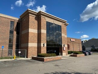 Plus de détails pour 1985 W Big Beaver Rd, Troy, MI - Bureau à louer