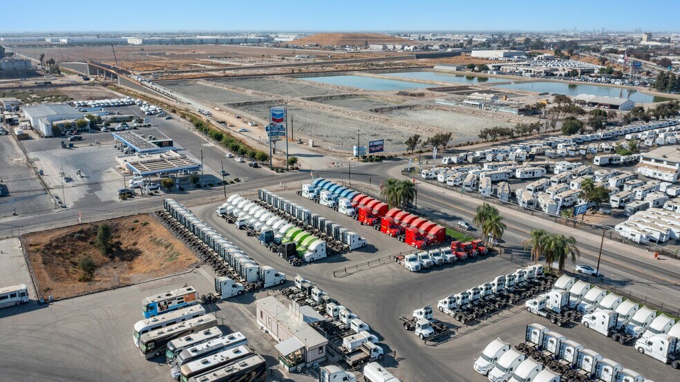 2510 Central Ave, Fresno, CA à louer - Photo du bâtiment - Image 2 de 7