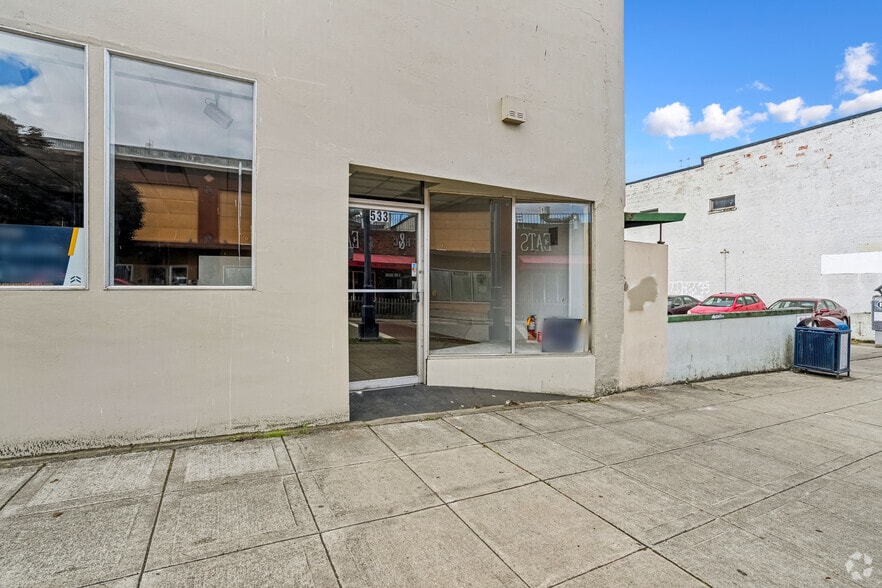 523-533 4th St, Bremerton, WA for lease - Building Photo - Image 3 of 16