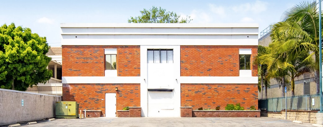 1940 E 17th St, Santa Ana, CA for lease Primary Photo- Image 1 of 26