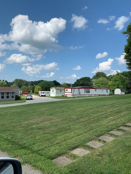 1434-1442 Greensburg Pike, West Newton, PA à vendre - Photo du bâtiment - Image 1 de 1