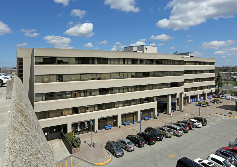 1200 Markham Rd, Toronto, ON for lease - Primary Photo - Image 1 of 8