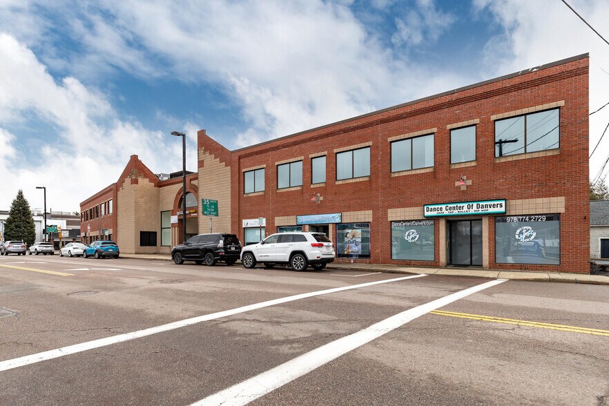 2-10 Elm St, Danvers, MA à louer - Photo du bâtiment - Image 3 de 8
