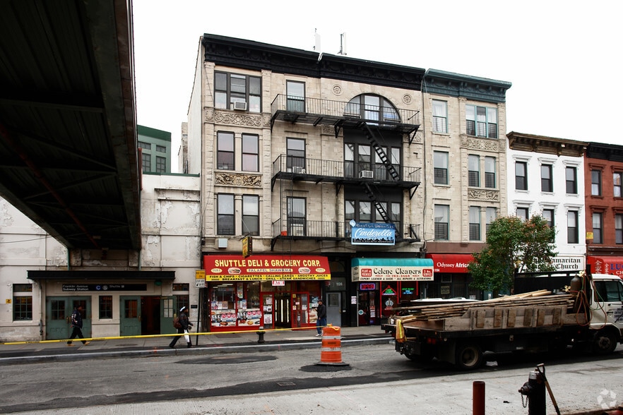 1126 Fulton St, Brooklyn, NY for lease - Primary Photo - Image 3 of 5