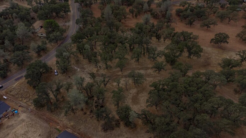 0 Inglewood Drive, Oroville, CA à vendre - Photo du bâtiment - Image 2 de 37