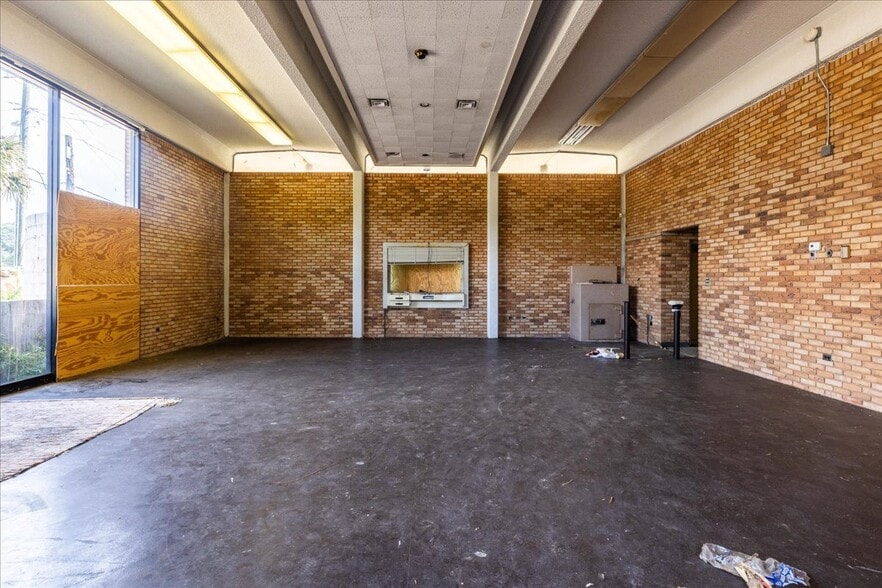 6653 Church St, Riverdale, GA à vendre - Photo intérieure - Image 2 de 18