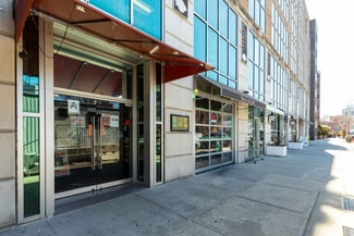 Plus de détails pour 31-19 Newtown Ave, Astoria, NY - Commerce de détail à louer