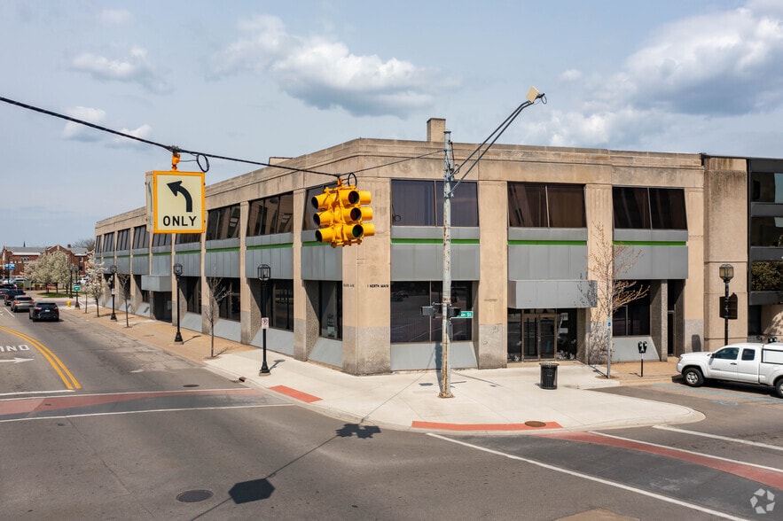 1 N Main St, Mount Clemens, MI for lease - Building Photo - Image 2 of 4
