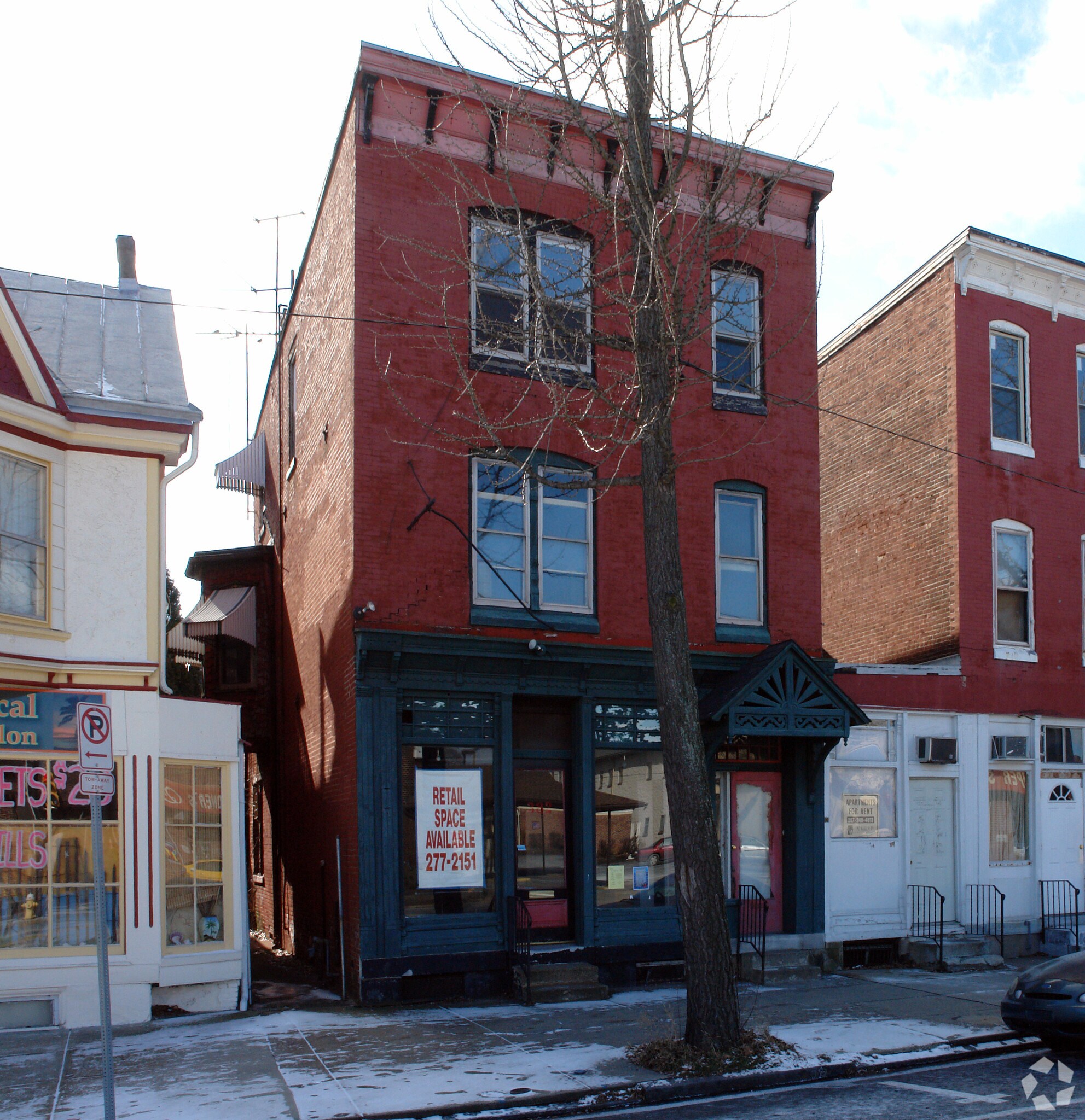 382 E High St, Pottstown, PA à louer Photo principale- Image 1 de 3