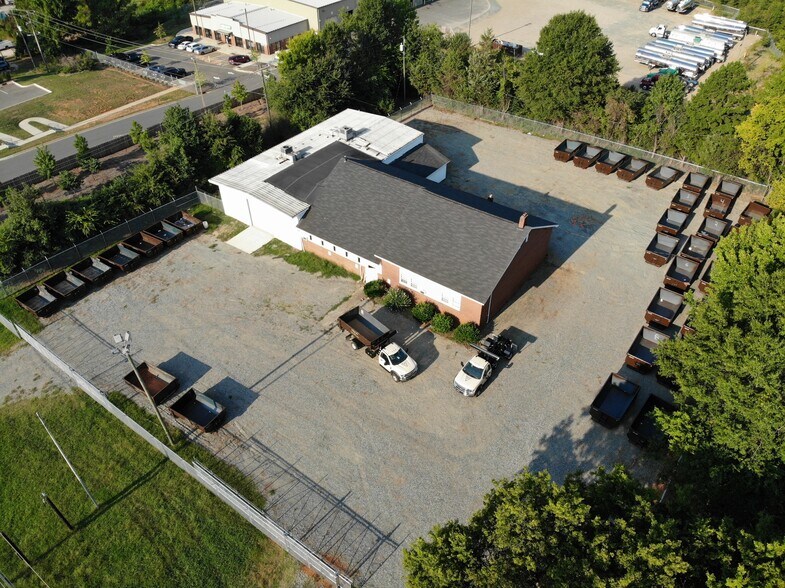 9417 Old Statesville Rd, Charlotte, NC à louer - Photo principale - Image 1 de 4