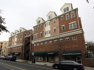 Plus de détails pour 2249 S Shirlington Rd, Arlington, VA - Commerce de détail à louer