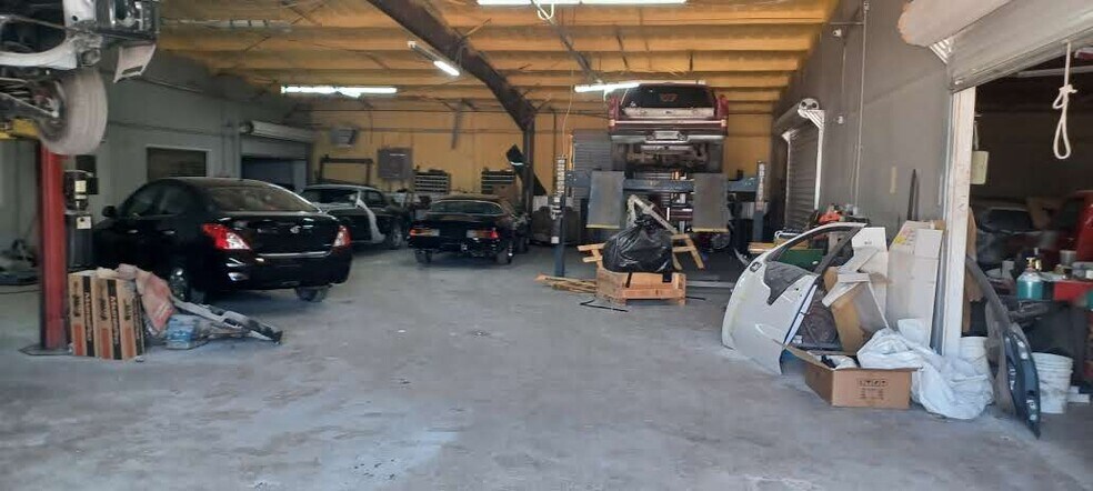 3916 W Ledbetter Dr, Dallas, TX à vendre - Photo intérieure - Image 3 de 16