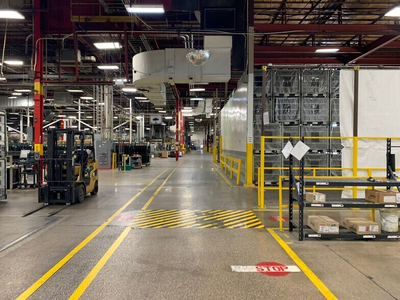 2500 Highway 6 E, Iowa City, IA à louer - Photo intérieure - Image 3 de 8