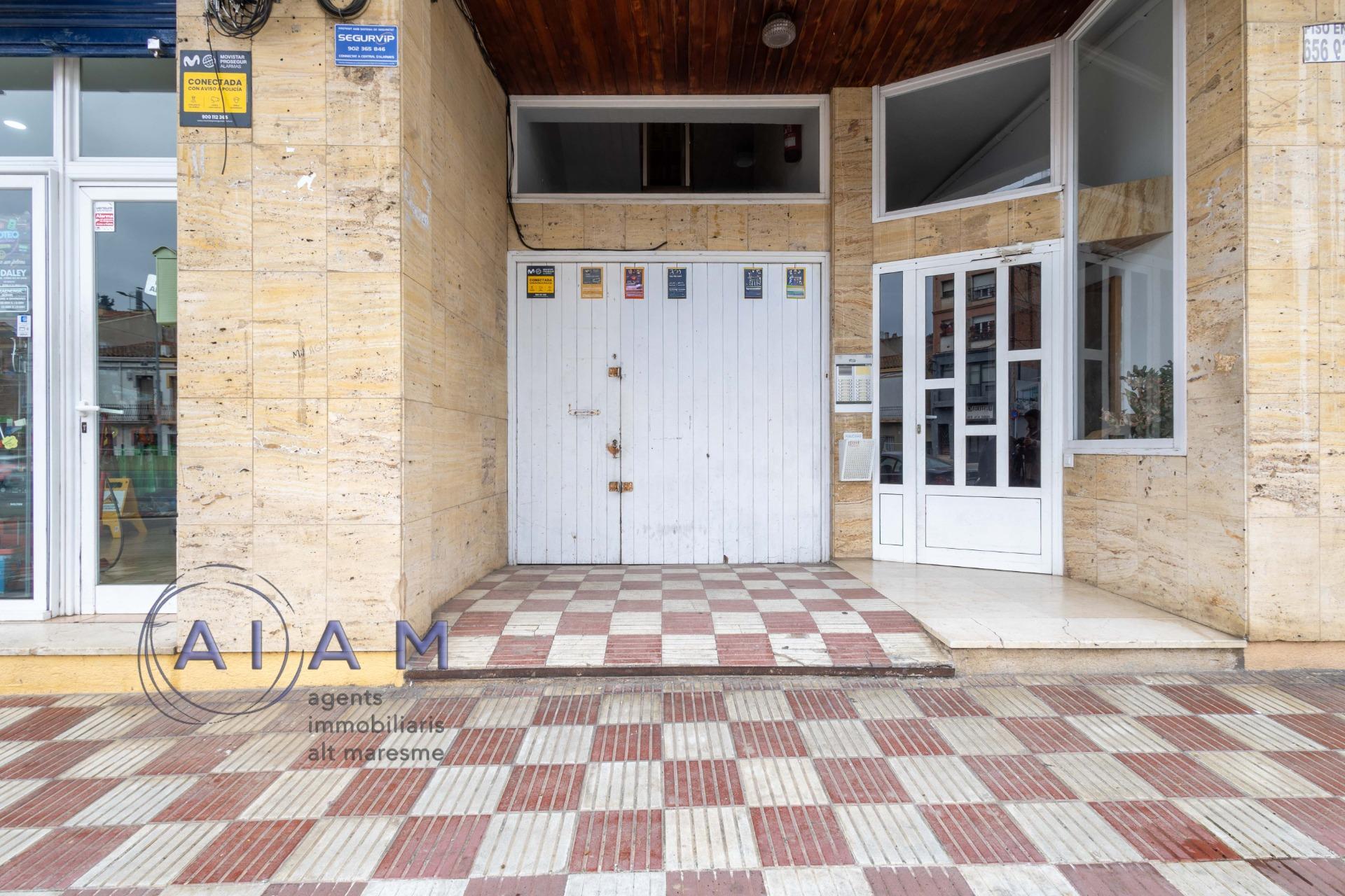 Multifamily in Pineda de Mar, Barcelona for sale Primary Photo- Image 1 of 3
