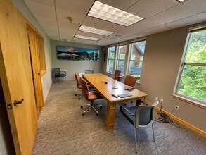 937 Tahoe Blvd, Incline Village, NV for lease Interior Photo- Image 2 of 11