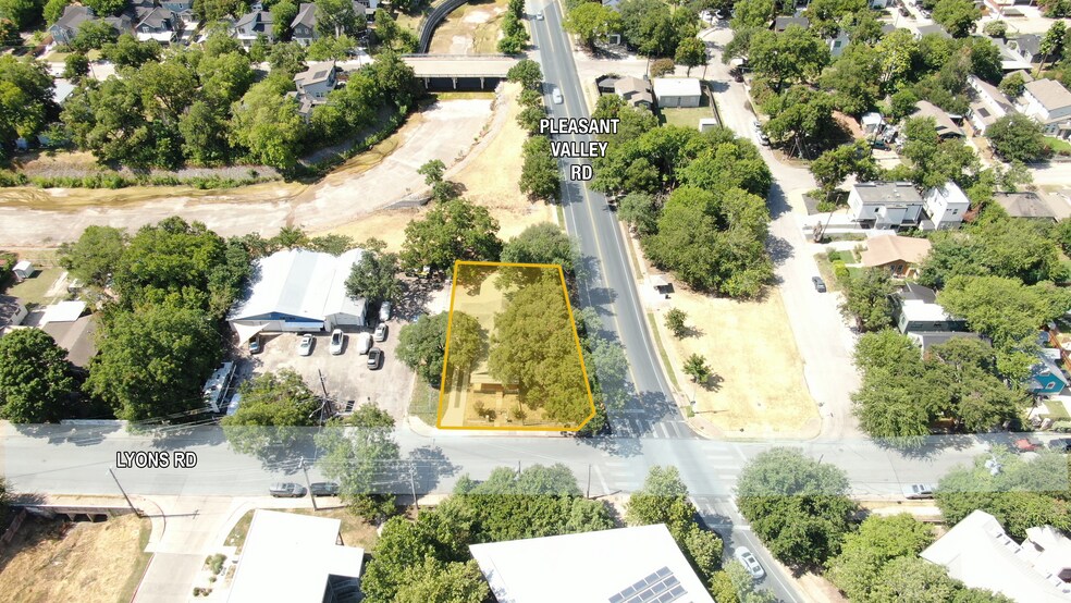 2765 Lyons Rd, Austin, TX for sale - Building Photo - Image 2 of 18