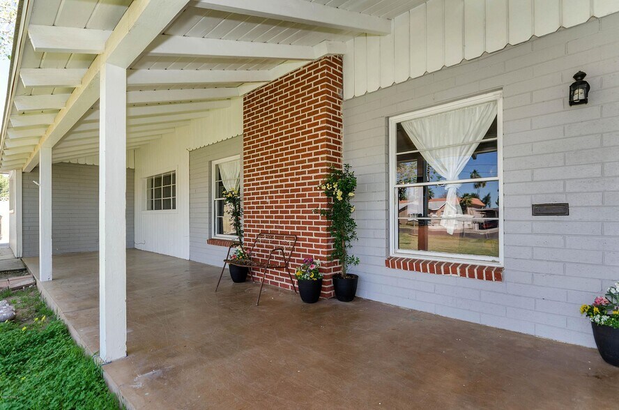 1051 N Grand, Mesa, AZ à vendre - Photo du bâtiment - Image 2 de 4