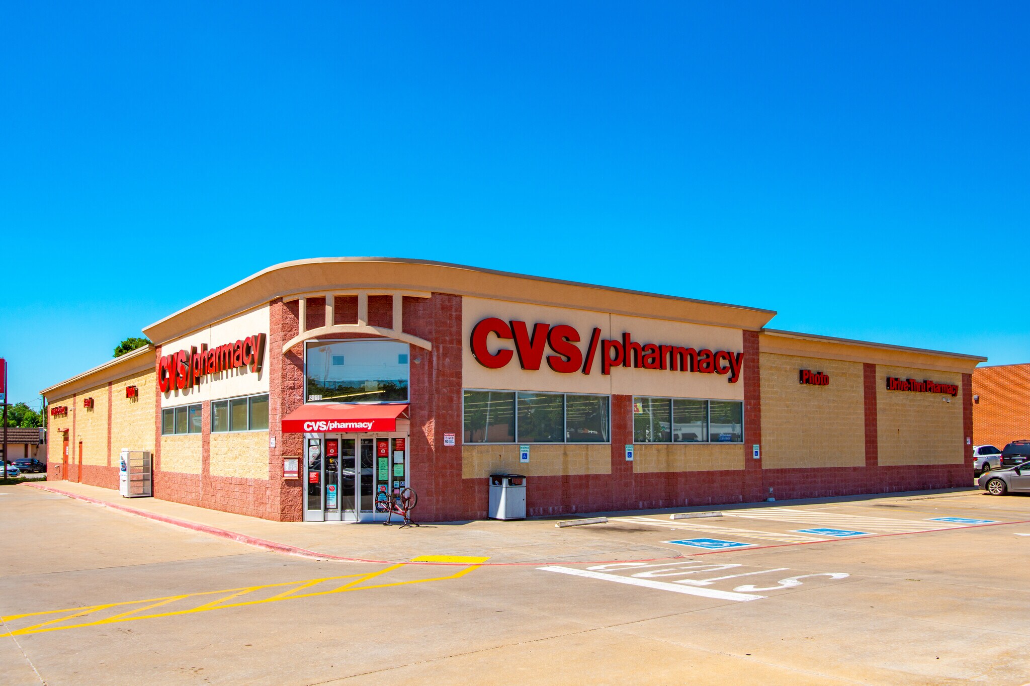 2110 S Harvard Ave, Tulsa, OK for lease Primary Photo- Image 1 of 3