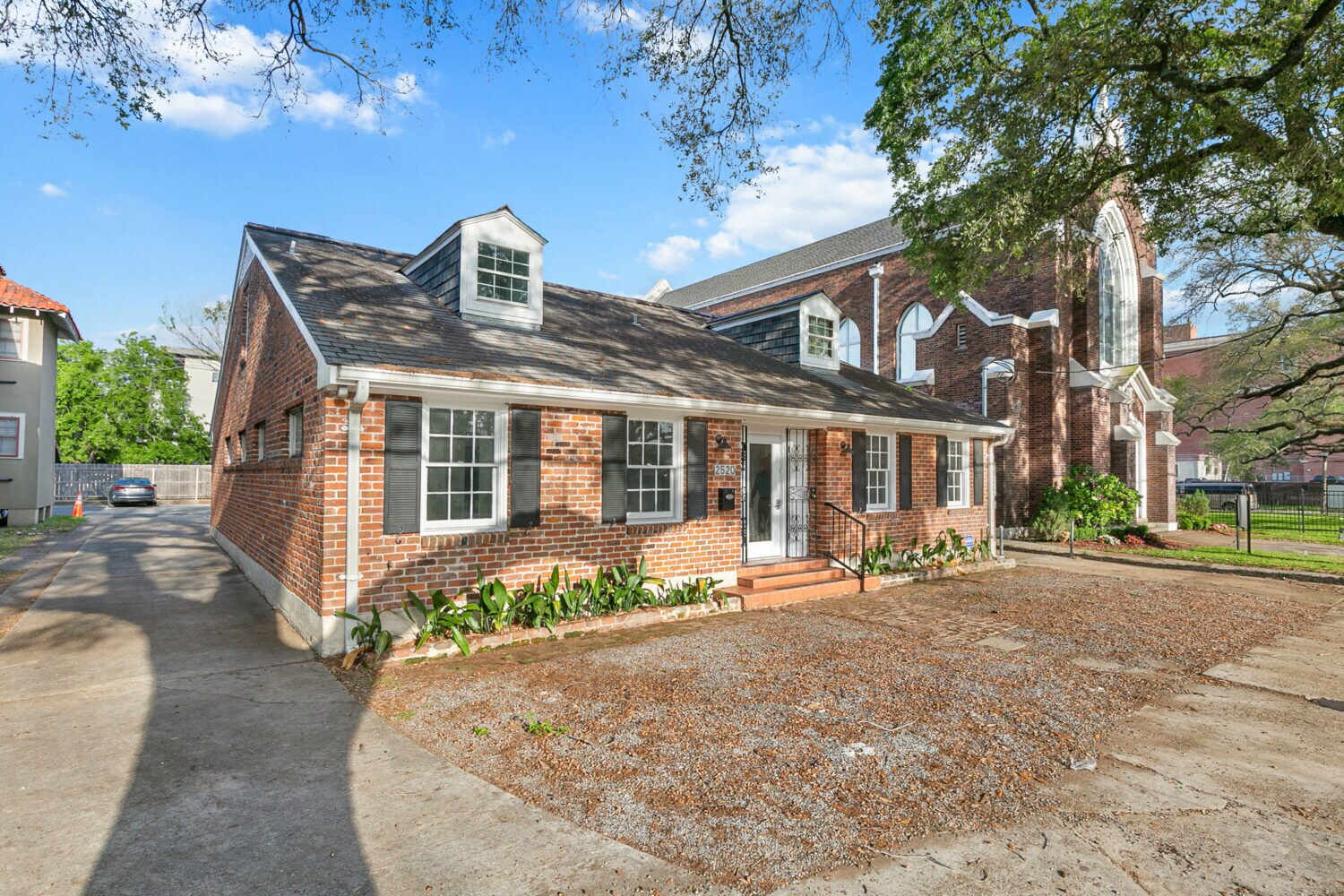 2520 Napoleon Ave, New Orleans, LA à vendre Photo du bâtiment- Image 1 de 9