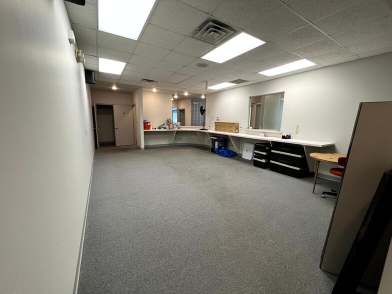 311 W 9th St, Hopkinsville, KY for lease - Building Photo - Image 3 of 41