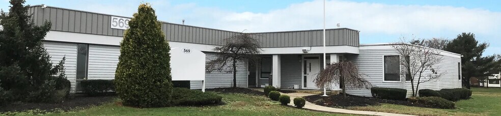 569 Abbington Dr, East Windsor, NJ à louer - Photo du bâtiment - Image 1 de 1