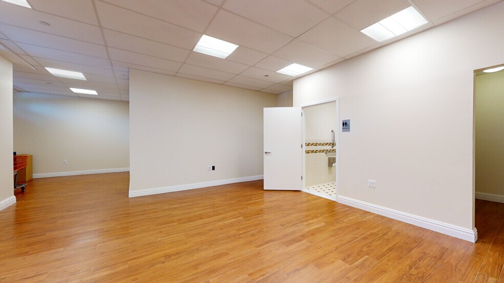 70 W 139th St, New York, NY for lease - Interior Photo - Image 3 of 29