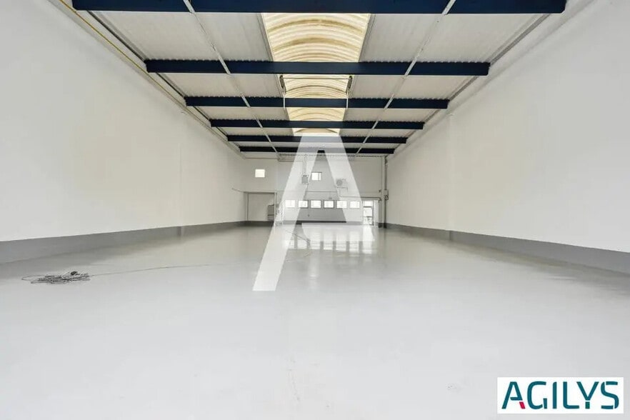 Flex in Bonneuil-sur-Marne for lease - Interior Photo - Image 2 of 6