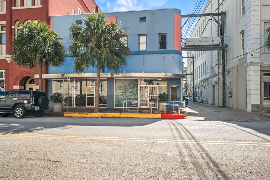 515 22nd St, Galveston, TX for sale - Building Photo - Image 2 of 23