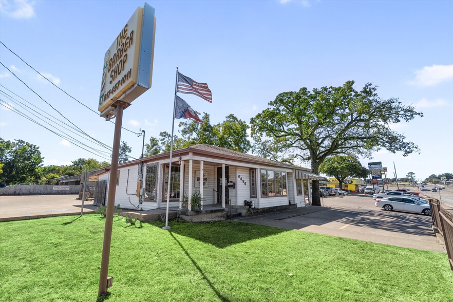 6436 Meadowbrook Dr, Fort Worth, TX for sale - Building Photo - Image 1 of 39