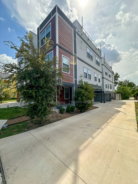 225 S Pine St, San Antonio, TX à vendre - Photo du bâtiment - Image 3 de 19
