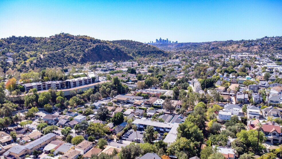 200 S Avenue 59, Los Angeles, CA à vendre - Photo du bâtiment - Image 3 de 41