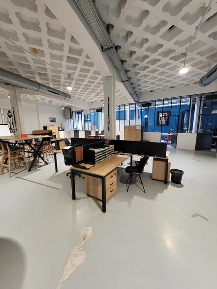 Bureau dans Lyon à vendre - Photo du bâtiment - Image 2 de 7