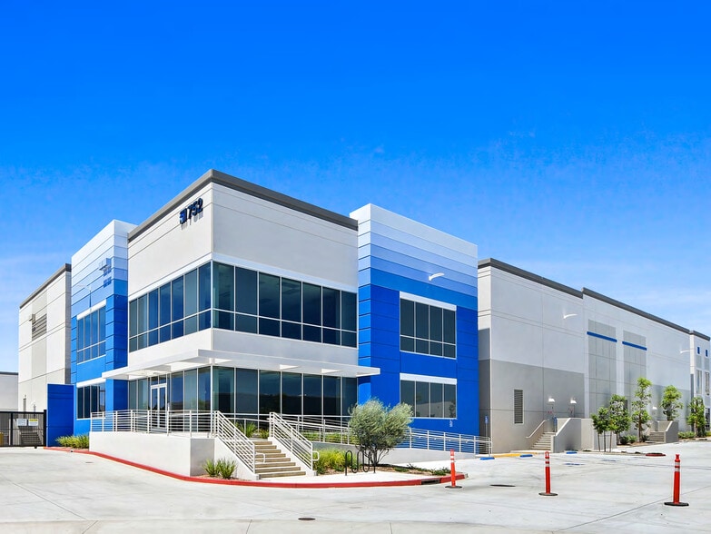 752 N Poplar St, Orange, CA for lease - Building Photo - Image 3 of 11