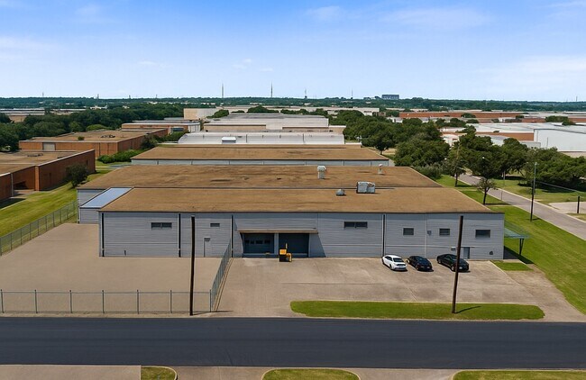 Plus de détails pour 8901 Directors Row, Dallas, TX - Industriel à louer
