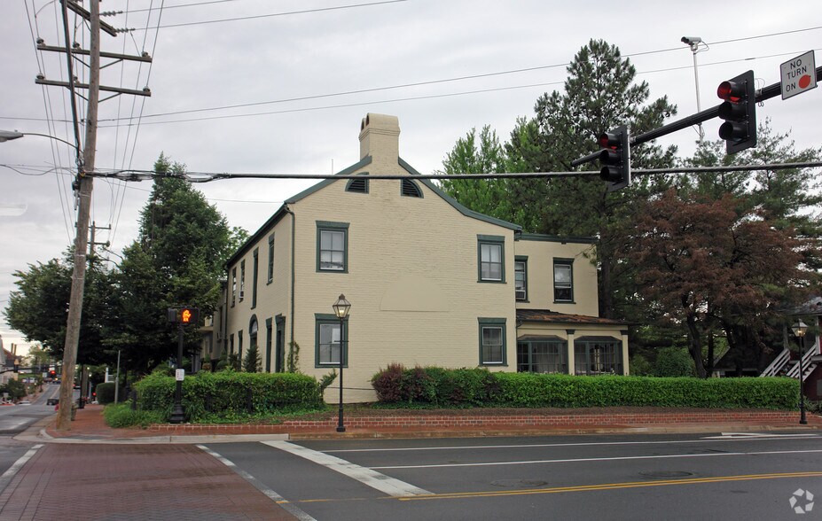 10364-10370 Main St, Fairfax, VA for sale - Primary Photo - Image 1 of 13