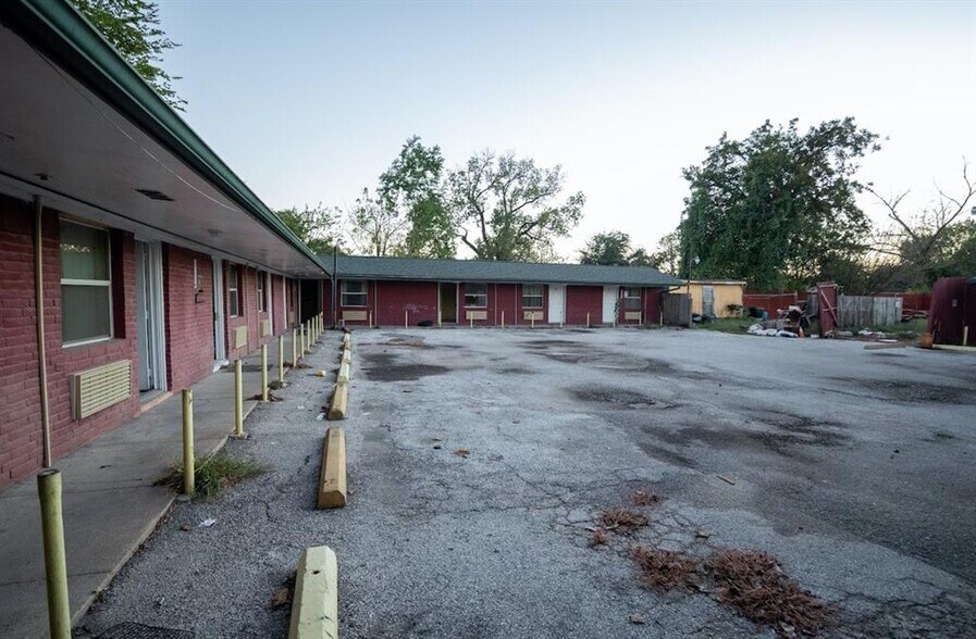 7930 Ritz St, Houston, TX à vendre - Photo du bâtiment - Image 3 de 7