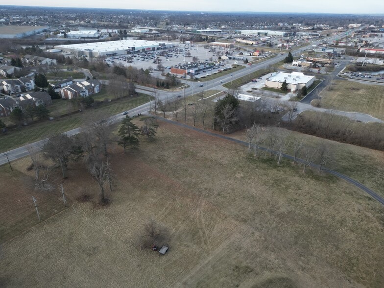 5440 Southport Rd, Indianapolis, IN for sale - Building Photo - Image 3 of 9