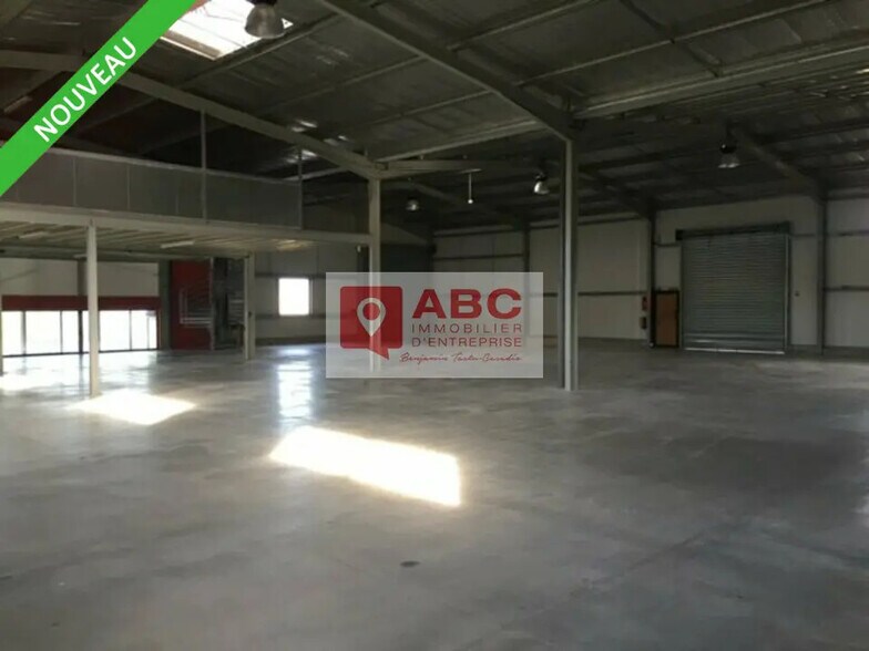 Flex in Frontignan for lease - Building Photo - Image 2 of 8