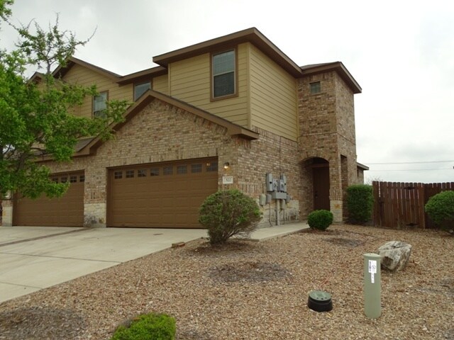 518 Creekside Cir, New Braunfels, TX for sale Primary Photo- Image 1 of 1