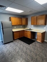 6785 Weaver Rd, Rockford, IL for lease Interior Photo- Image 2 of 17