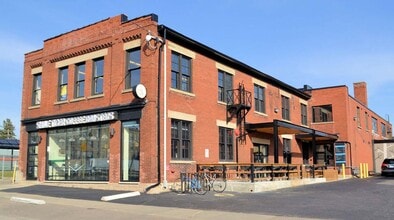 100 Ahrens St W, Kitchener, ON for lease Building Photo- Image 2 of 3