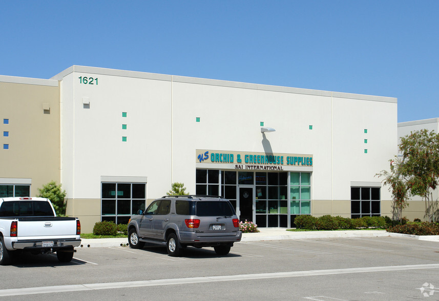 1621 S Rose Ave, Oxnard, CA for lease - Primary Photo - Image 1 of 6