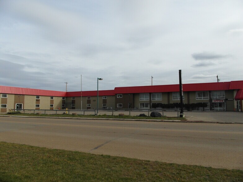 519 2 Av, Hanna, AB à vendre - Photo du bâtiment - Image 3 de 5