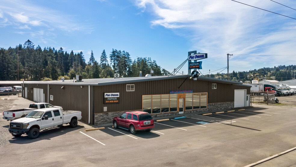 225 W Lockhart Ave, Coos Bay, OR for sale - Building Photo - Image 1 of 43
