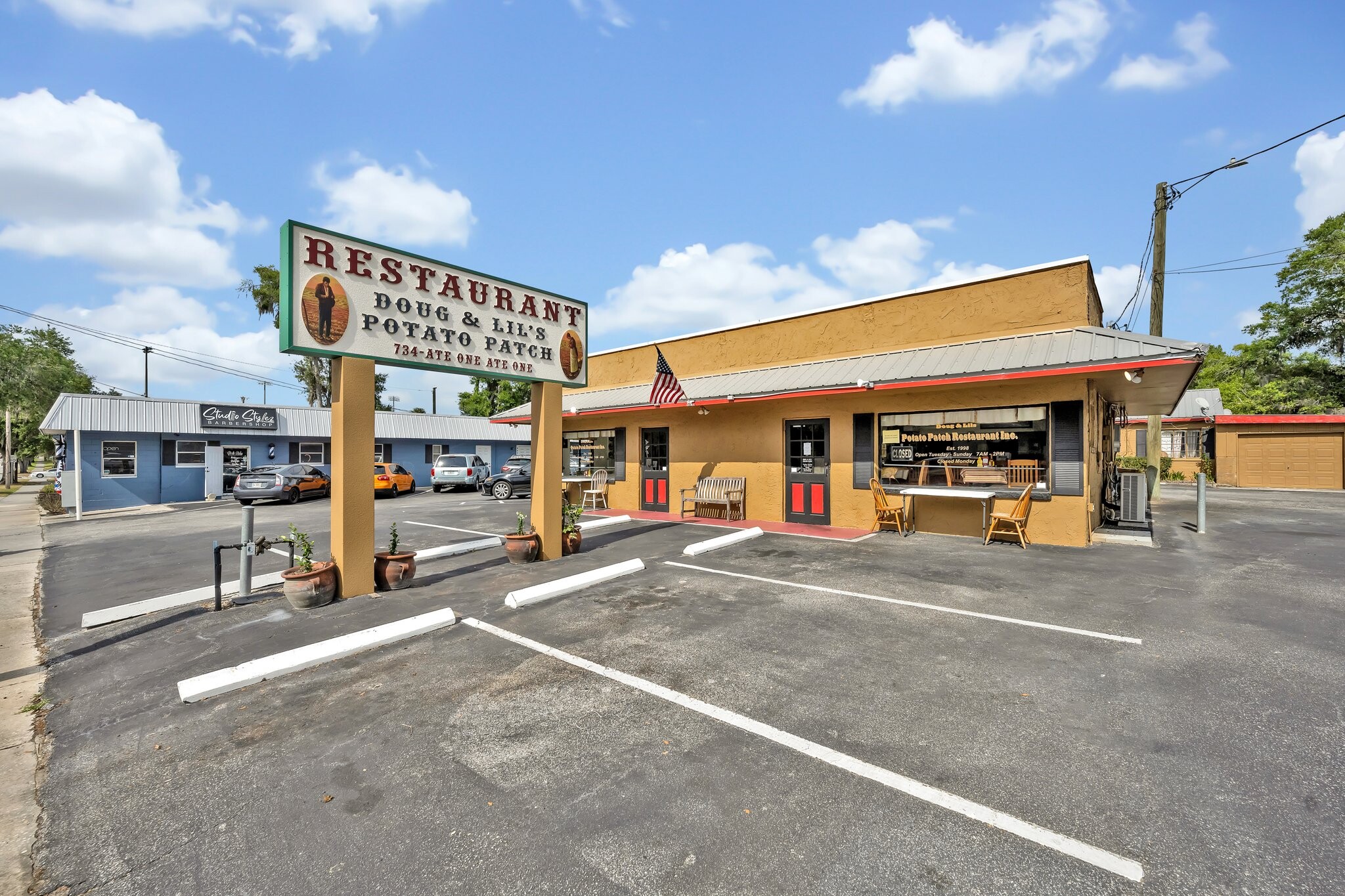 Potato Patch Restaurant Portfolio portfolio of 4 properties for sale on LoopNet.ca Building Photo- Image 1 of 49